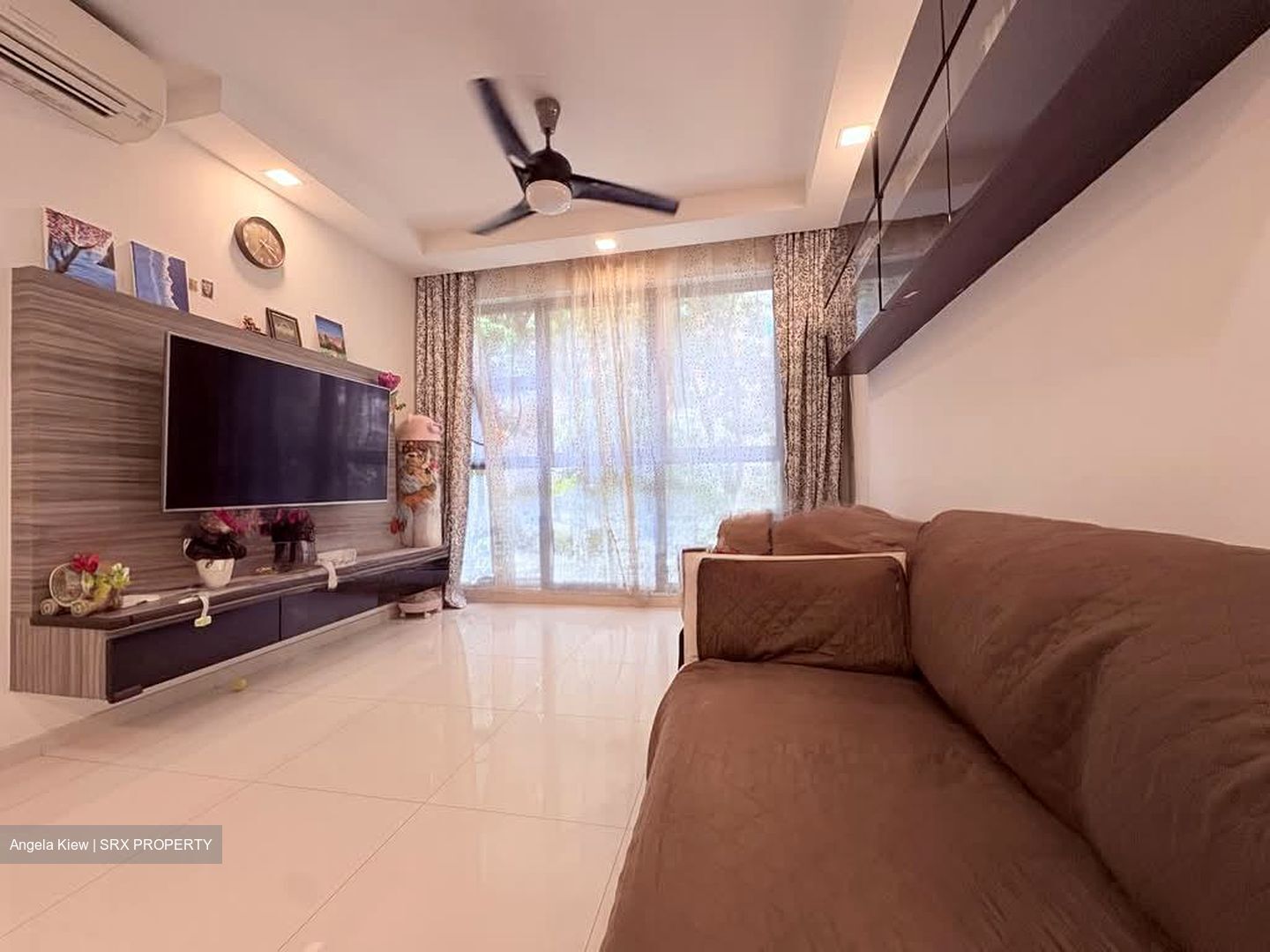 Prive (D19), Condominium #561633711